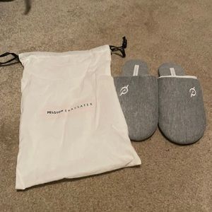 Peloton slipper size small. Never worn.